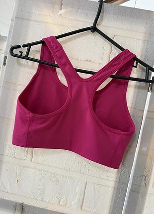 Топ спортивний nike оригинал s 3