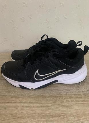 Кросівки чоловічі nike чорні