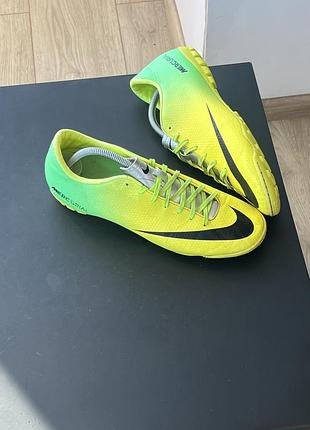 Сороконіжки nike 4