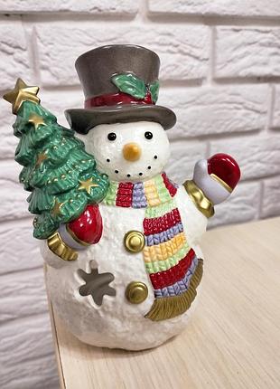 Порцелянова статуетка-підсвічник  belleek living holiday collection.