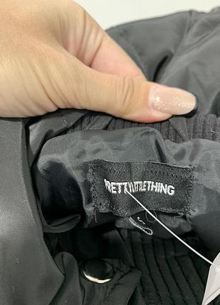 Жіночий пуховик prettylittlething 4