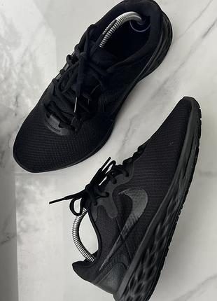 Кросівки nike revolution