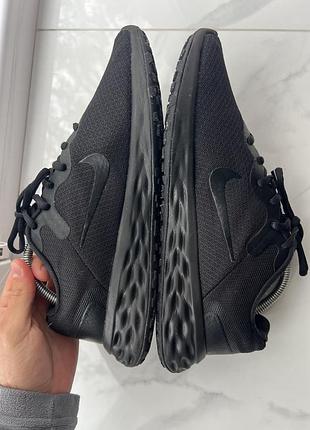 Кросівки nike revolution 6