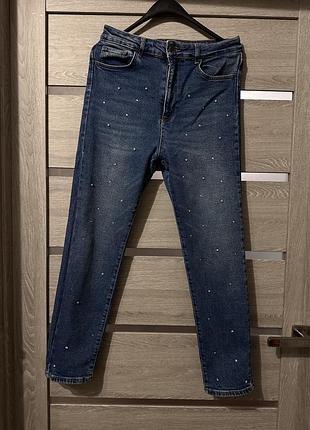 Джинси жіночі stradivarius сині зі стразами, розмір 40 (m/l)