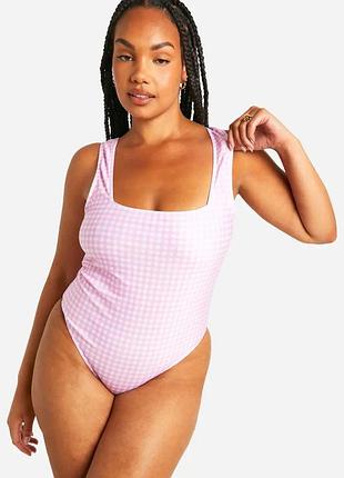 Купальник слитный розовый в клетку boohoo plus size u920 eu48 новый 2xl