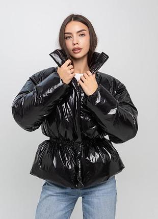 Шикарна куртка в кольорах