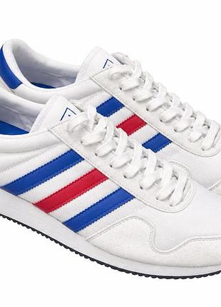 Кросівки чоловічі adidas білі з синіми та червоними смужками
