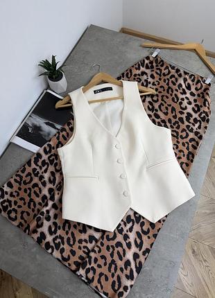 Жилет zara