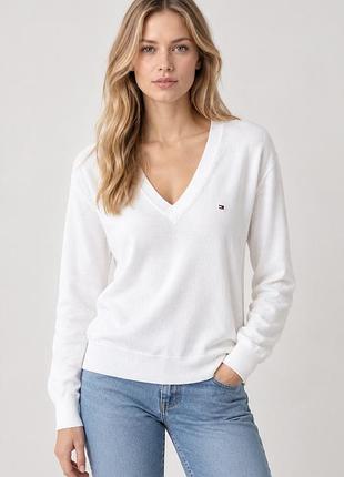 Білий базовий пуловер tommy hilfiger з v-подібним вирізом
