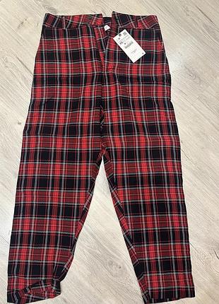 Брюки жіночі zara в клітинку червоні