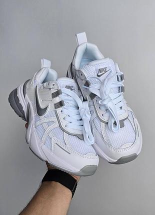 Кросівки жіночі nike v2k run білі з сірим 37-41