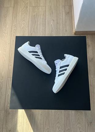 Кросівки adidas 2
