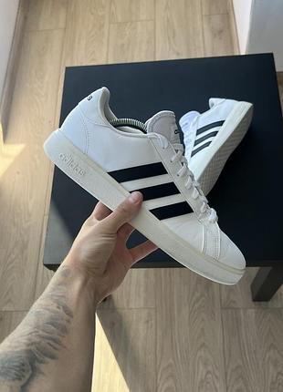 Кросівки adidas
