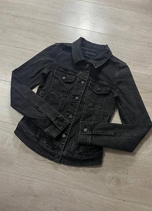 Женская черная джинсовая куртка allsaints