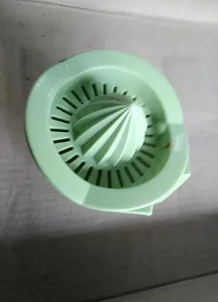 Соковыжималка ручная для цитрусовых.