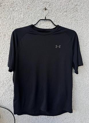 Футболка under armour