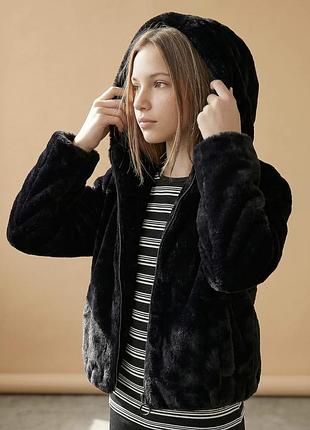 Демисезонная шуба для девочки