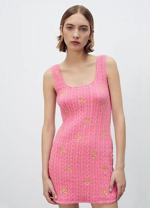 Новое платье с вышивкой zara floral cable knit dress - s