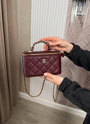 Chanel vanity case bag in bordo quilted caviar leather
