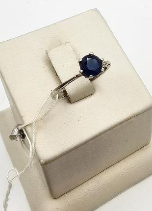Кольцо серебряное с фианиом и корундом 18 1,4 г