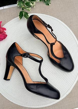 Аккуратные кожаные босоножки с т-ремешком 5th avenue
