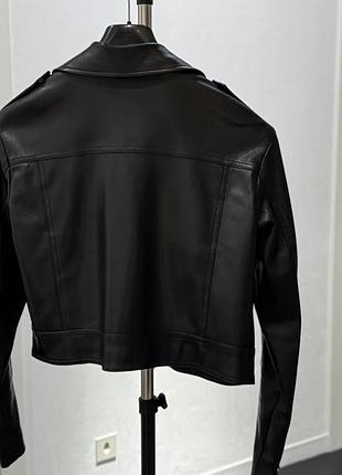 Жіноча куртка calvin klein 3