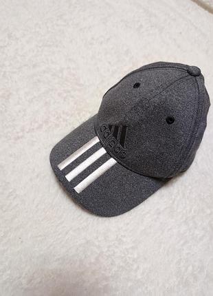 Бейсболка кепка adidas original one size состояние новой