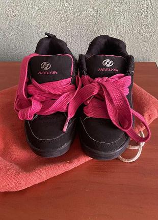 Кросівки на роликах heelys р. 33 (20 см) / роликовые кроссовки heelys