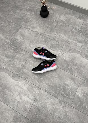 Жіночі кросівки under armour surge 3