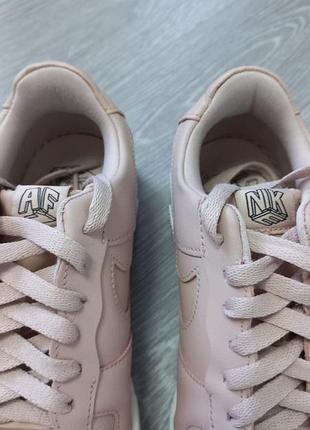 Шкіряні жіночі кросівки nike 8