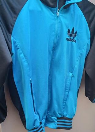Спортивная кофта (тренерка) на мальчика 6-7роков adidas