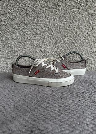 Жіночі кеди levi’s sherwood кросівки levis