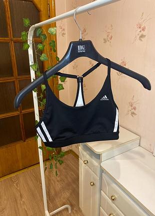 Топ чорний спортивний жіночий adidas чорний