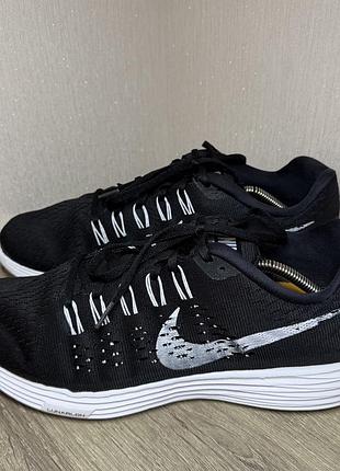 Кроссовки nike lunartempo