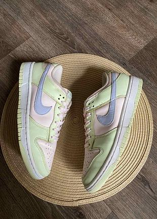 Кросівки жіночі nike dunk low різнокольорові, розмір 38.5, довжина устілки 25 см, шкіра