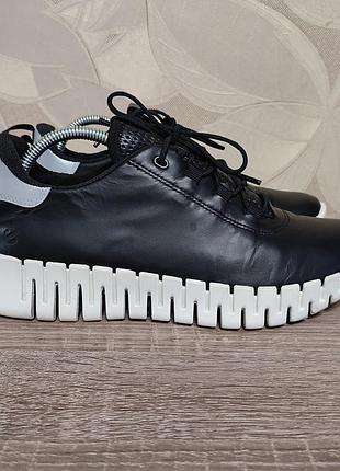 Женские кожаные кроссовки ecco size 40/26.5