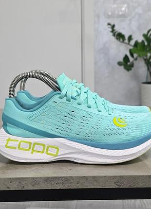 Бігові кросівки topo athletic specter