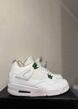 Кросівки жіночі nike air jordan 4 retro low green metallic gs білі, зелені 38 / 23,5-24 см