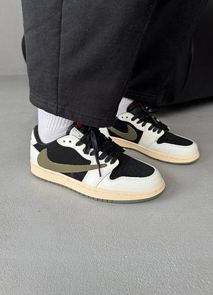 Чоловічі кросівки nike air jordan 1 low x travis scott olive