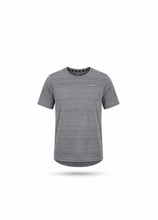 Оригінальна чоловіча футболка nike dri-fit, розмір s, ідеальний стан