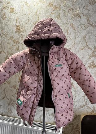 Куртка для дівчинки зимова рожева 110-116 см 500 грн