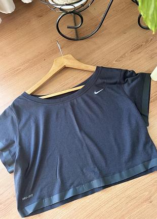Укорочений легкий топ nike m🤎