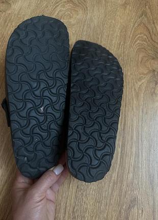 Шльопанці  birkenstock чорні 7