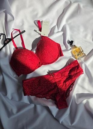 Комплект білизни червоний пушап 75d m hunkemoller