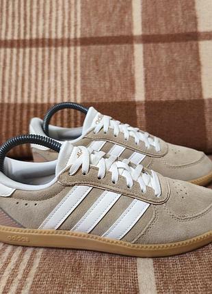 Кросівки adidas