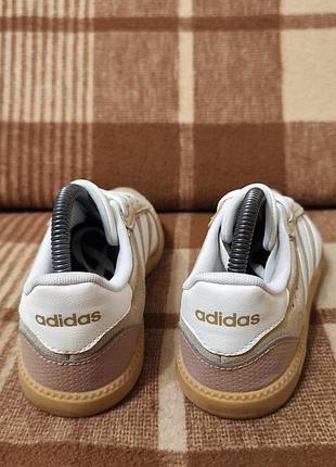 Кроссовки adidas 3