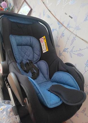 Автокрісло дитяче