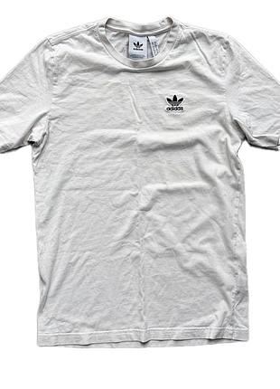 Adidas футболка size xs