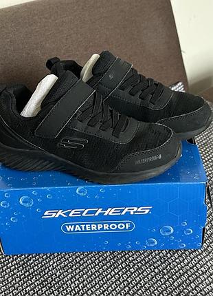 Кросівки skechers waterproof чорні 33 розмір