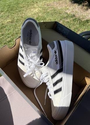 Adidas (оригінал)
